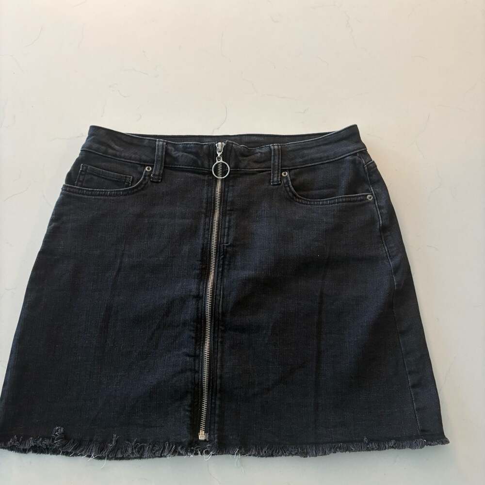 Arizona Jean Co Black Denim Full Zip Mini Skirt with Frayed Hem